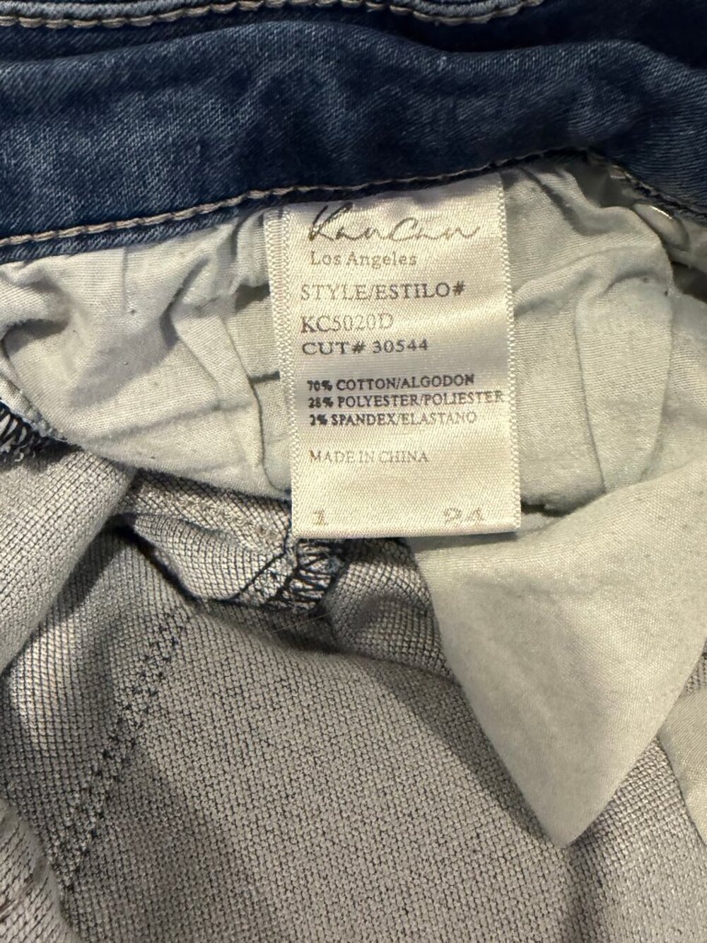 KanCan Bermuda Jean Shorts Size 24 Medium Wash Stretch Mid Rise Knee Length - Picture 6 of 8